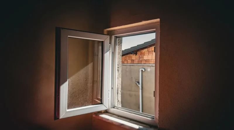 Rentrer de vacances dans une maison qui sent le renfermé